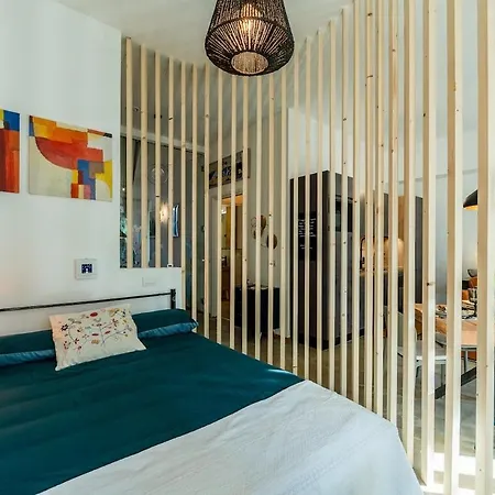Private Garden&metro 2 Min - Wooden Wave Flat Apartamento