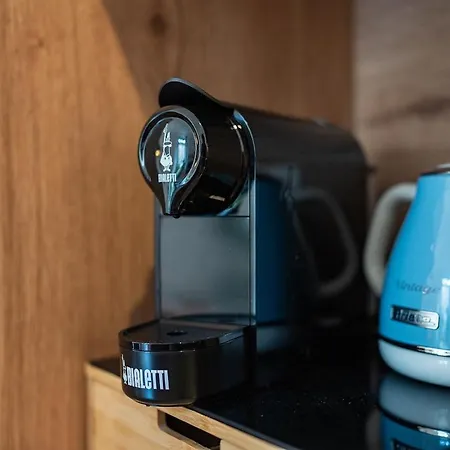 Apartment Private Garden&metro 2 Min - Wooden Wave Flat Mailand