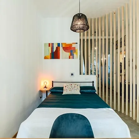 Private Garden&metro 2 Min - Wooden Wave Flat Apartment *