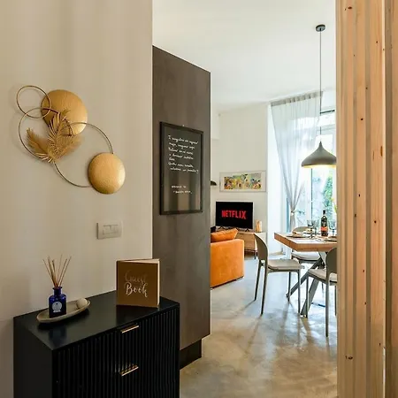 Private Garden&metro 2 Min - Wooden Wave Flat Apartment *