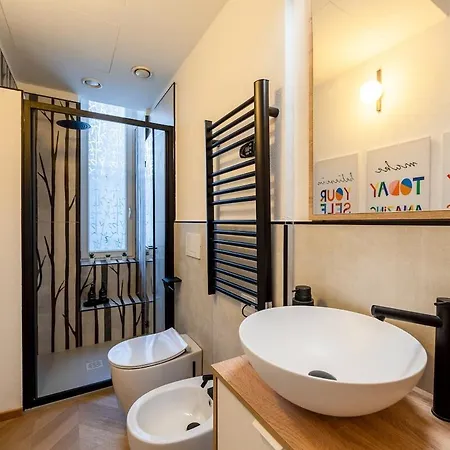 Private Garden&metro 2 Min - Wooden Wave Flat Apartment *